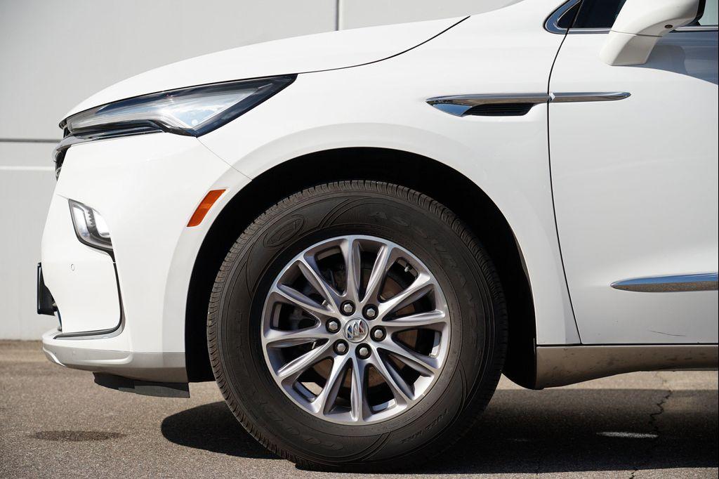 used 2024 Buick Enclave car, priced at $34,319
