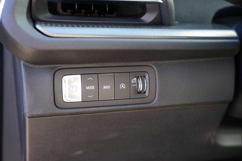 used 2025 Chevrolet Traverse car, priced at $37,711