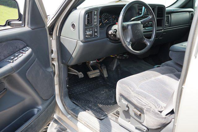 used 2001 Chevrolet Silverado 2500 car, priced at $11,500