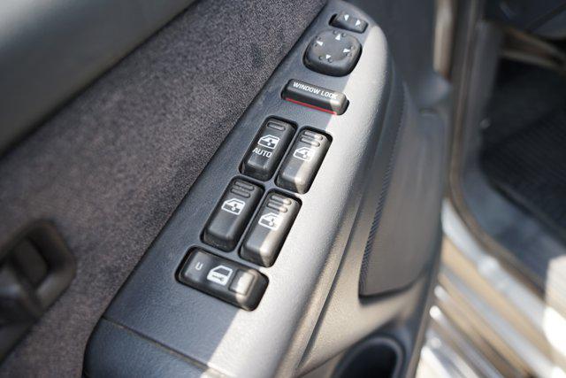 used 2001 Chevrolet Silverado 2500 car, priced at $11,500