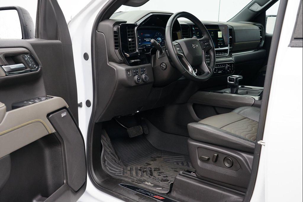 used 2024 Chevrolet Silverado 1500 car, priced at $59,275