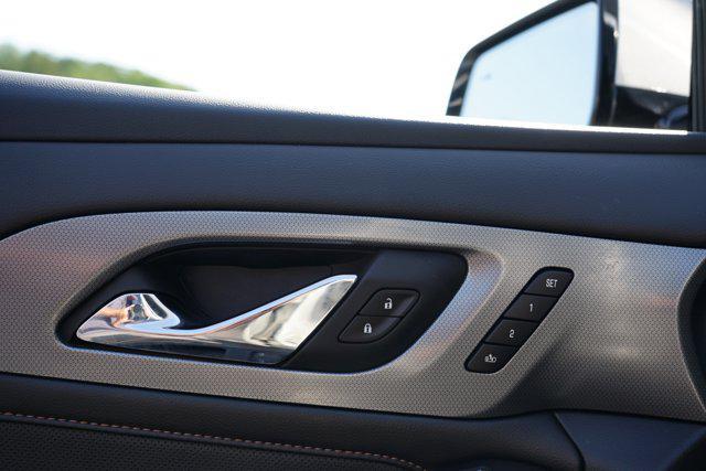 used 2018 Chevrolet Traverse car, priced at $17,987