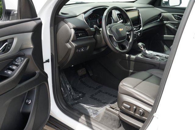 used 2022 Chevrolet Traverse car, priced at $34,490