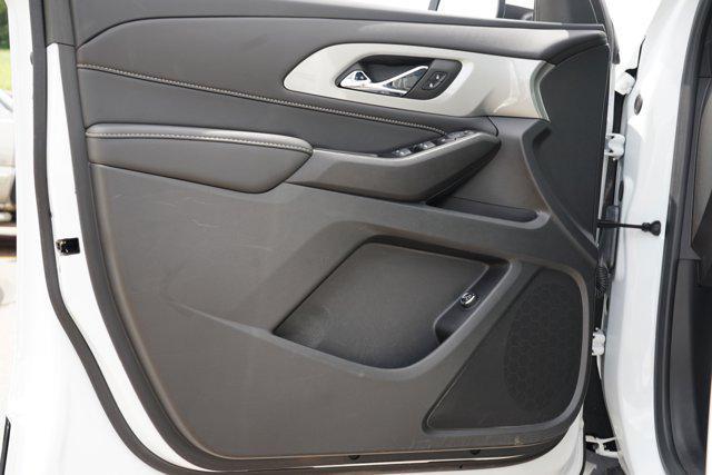 used 2022 Chevrolet Traverse car, priced at $34,490