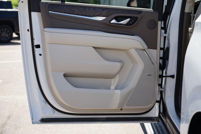 used 2024 GMC Yukon XL car, priced at $75,999