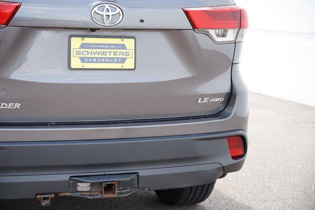 used 2018 Toyota Highlander car, priced at $17,797