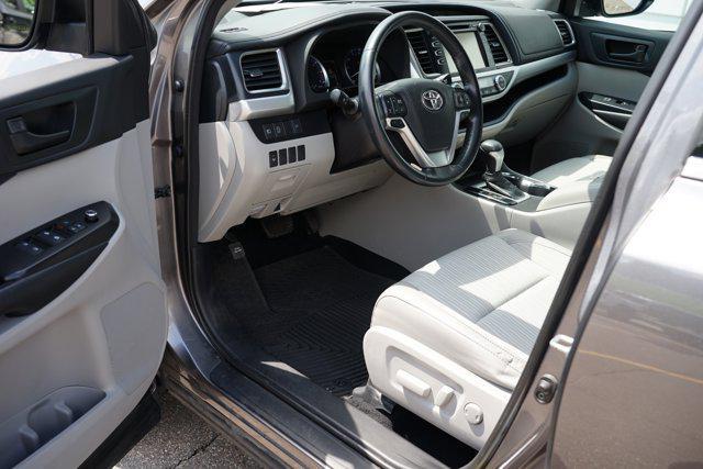 used 2018 Toyota Highlander car, priced at $17,797