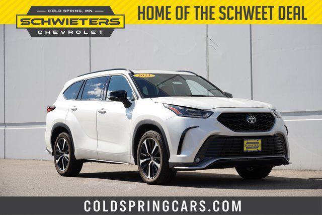 used 2021 Toyota Highlander car, priced at $35,990