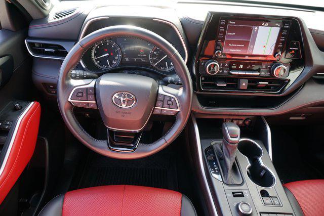 used 2021 Toyota Highlander car, priced at $35,990