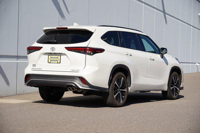 used 2021 Toyota Highlander car, priced at $35,990
