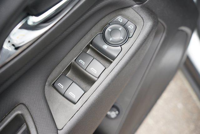 used 2024 Chevrolet Equinox car, priced at $26,993