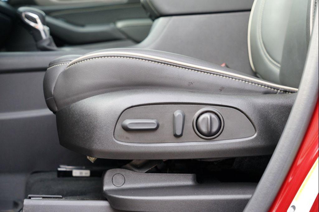 used 2023 Chevrolet Traverse car, priced at $39,403