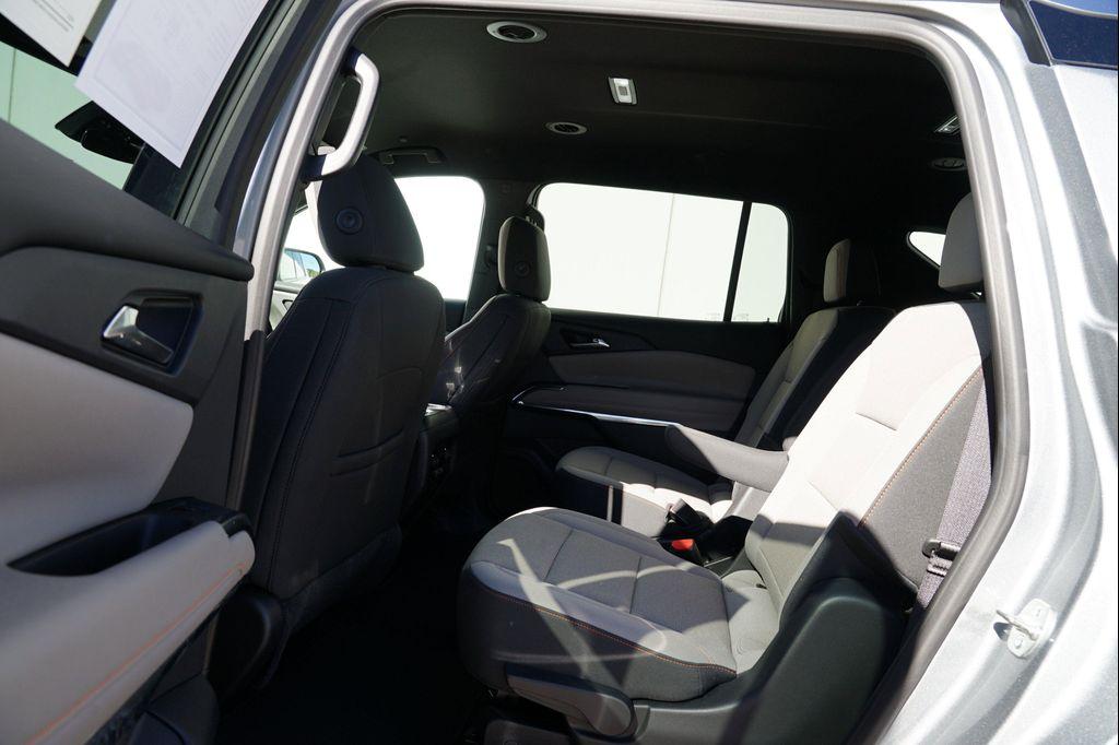 used 2025 Chevrolet Traverse car, priced at $38,233