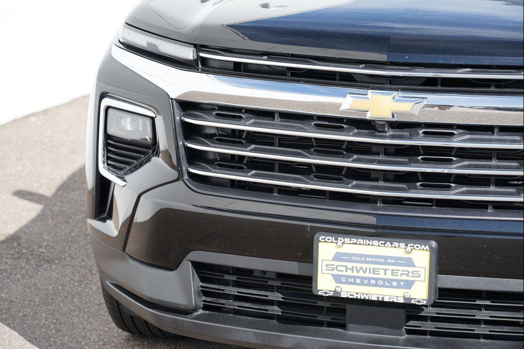 used 2025 Chevrolet Traverse car, priced at $36,860