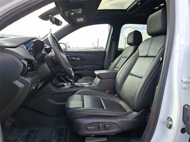 used 2022 Chevrolet Traverse car, priced at $33,997