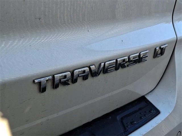 used 2015 Chevrolet Traverse car, priced at $11,497