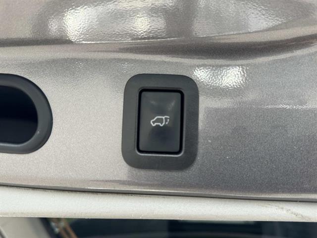 used 2015 Toyota Highlander car, priced at $18,497