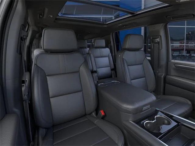 new 2025 Chevrolet Suburban car, priced at $76,625