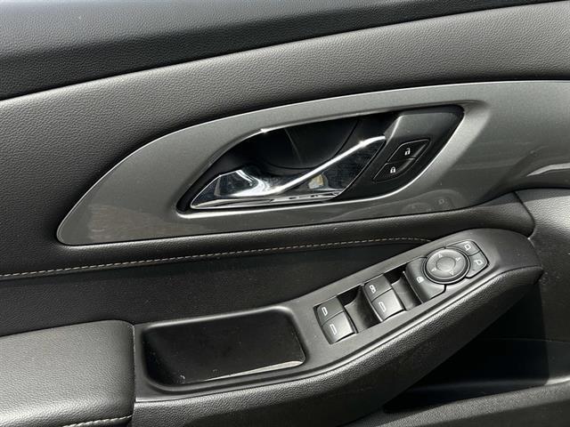 used 2020 Chevrolet Traverse car, priced at $20,997