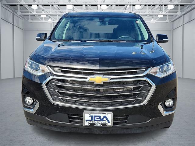 used 2021 Chevrolet Traverse car, priced at $27,997