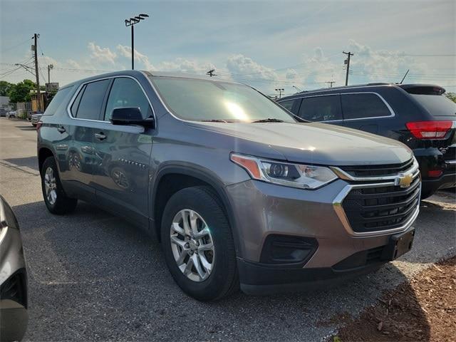 used 2020 Chevrolet Traverse car, priced at $22,997