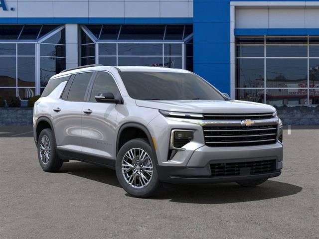new 2025 Chevrolet Traverse car, priced at $43,695