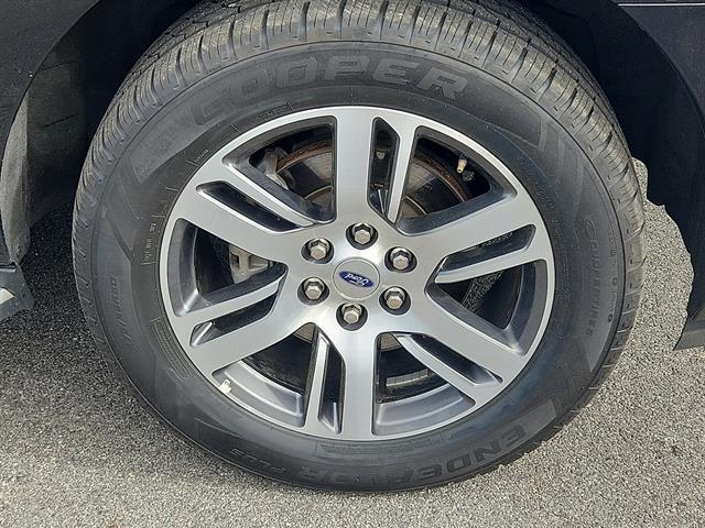 used 2022 Ford Expedition car, priced at $39,997