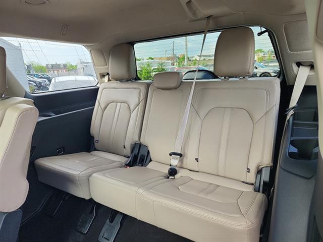 used 2022 Ford Expedition car, priced at $38,997