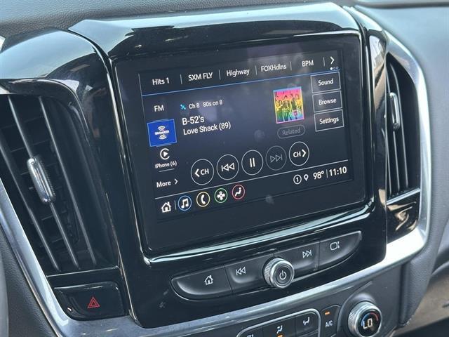 used 2022 Chevrolet Traverse car, priced at $27,497