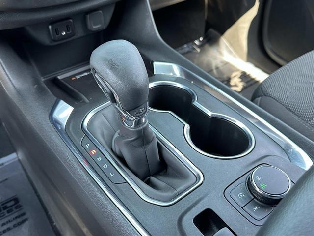 used 2022 Chevrolet Traverse car, priced at $27,497