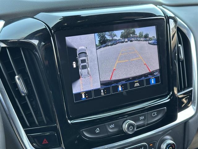 used 2022 Chevrolet Traverse car, priced at $27,497