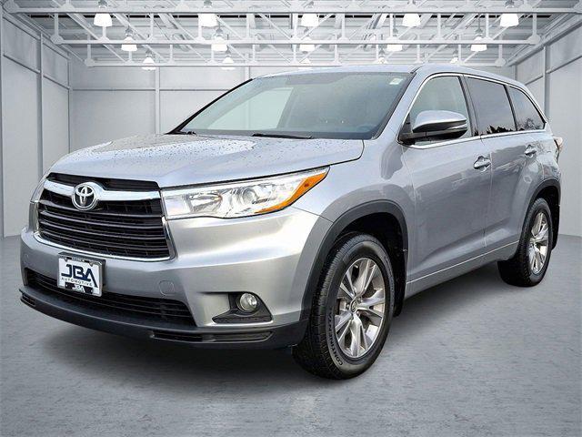 used 2016 Toyota Highlander car, priced at $16,497