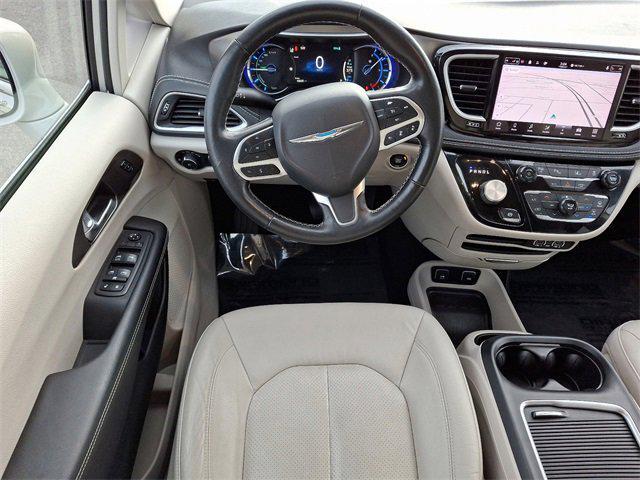 used 2021 Chrysler Pacifica Hybrid car, priced at $26,497