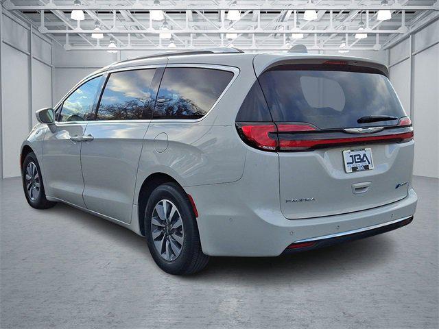 used 2021 Chrysler Pacifica Hybrid car, priced at $26,497