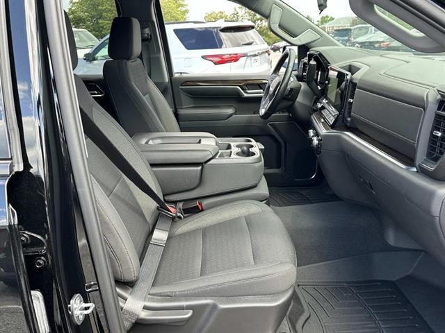 used 2022 GMC Sierra 1500 car, priced at $39,497