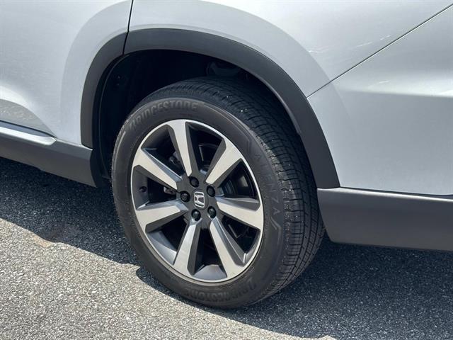 used 2023 Honda Pilot car, priced at $45,997