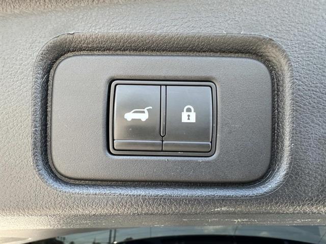 used 2022 Nissan Pathfinder car, priced at $31,997