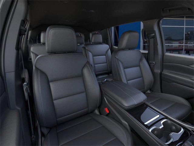 new 2025 Chevrolet Traverse car, priced at $43,990