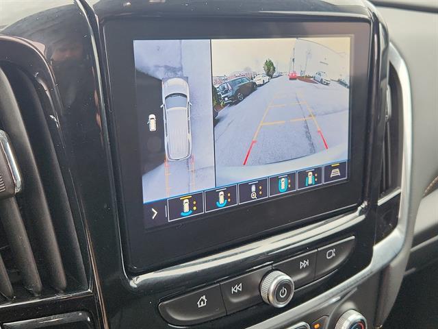 used 2021 Chevrolet Traverse car, priced at $32,497