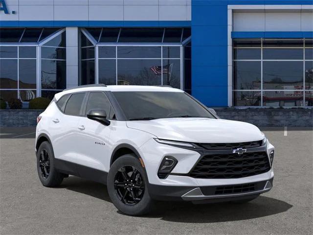 new 2025 Chevrolet Blazer car, priced at $39,555