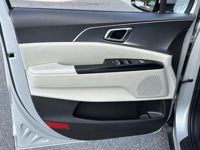 used 2023 Kia Carnival car, priced at $29,497