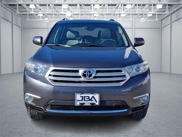 used 2013 Toyota Highlander car, priced at $13,497