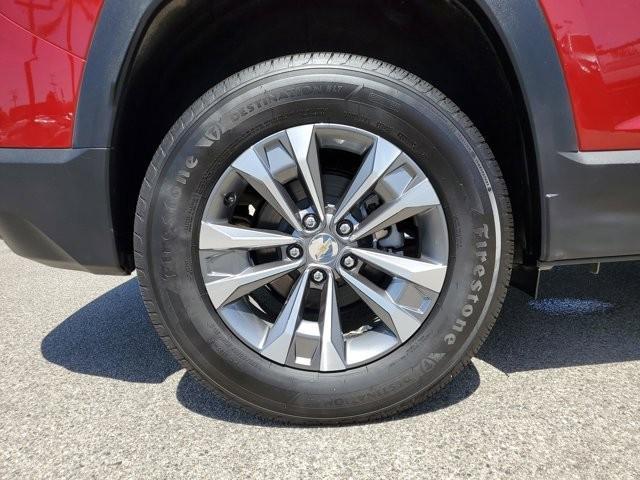 used 2025 Chevrolet Equinox car, priced at $27,990