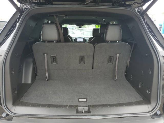 used 2022 Chevrolet Traverse car, priced at $27,895