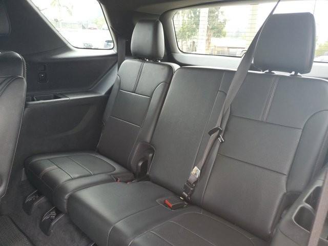 used 2022 Chevrolet Traverse car, priced at $27,895