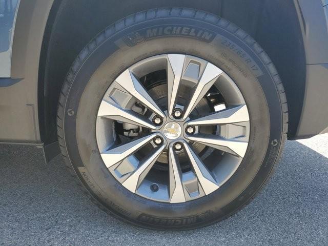 new 2026 Chevrolet Equinox car, priced at $33,395