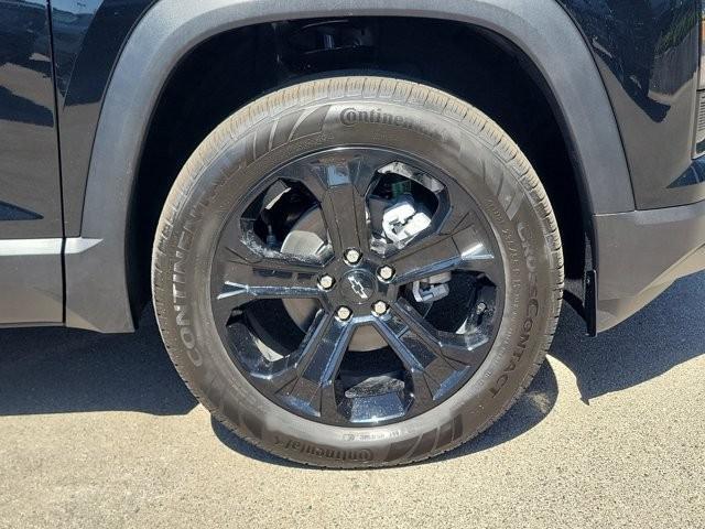 new 2026 Chevrolet Equinox car, priced at $32,830