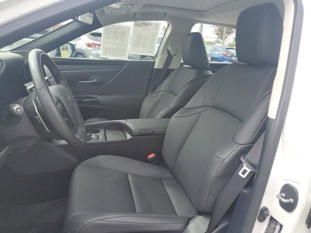 used 2025 Lexus ES 350 car, priced at $40,795