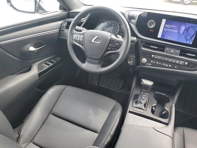 used 2025 Lexus ES 350 car, priced at $40,795
