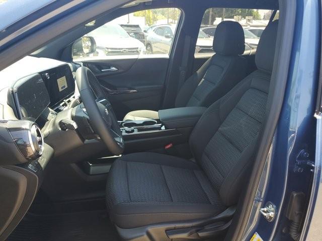 new 2026 Chevrolet Equinox car, priced at $29,390